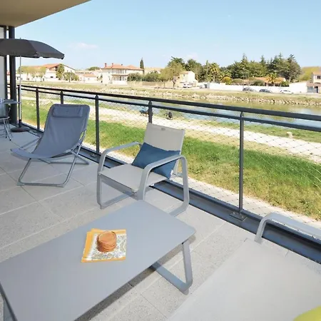 Cozy In With Kitchen Apartment Aigues-Mortes