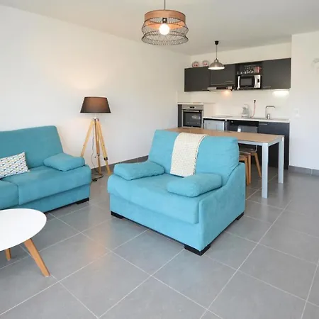 Cozy In With Kitchen Apartment