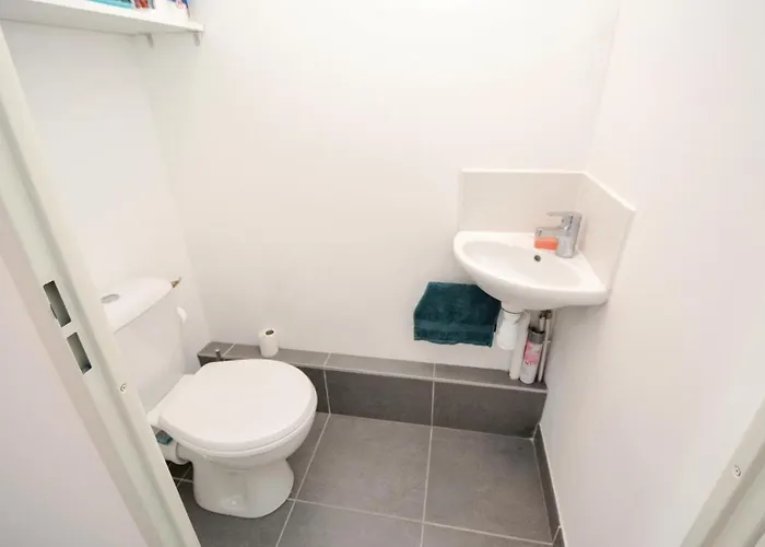 Gorgeous In Apartamento Aigues-Mortes